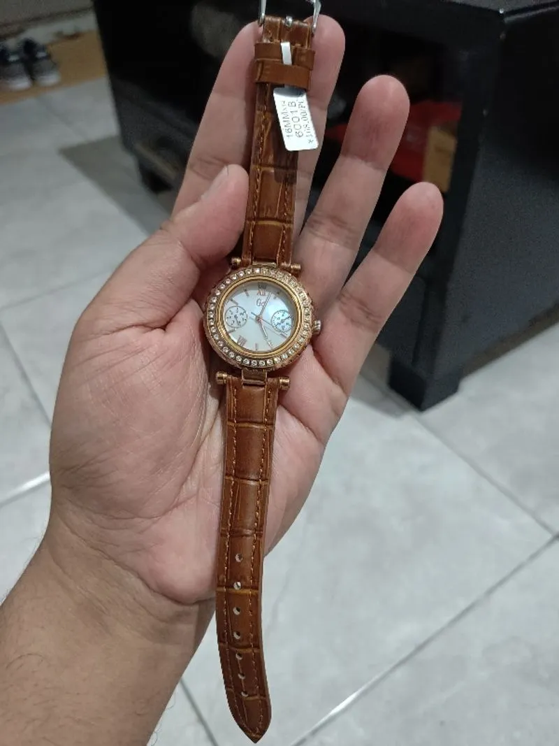 Jam Tangan Guess GC Strap Kulit Brown kondisi normal photo 1