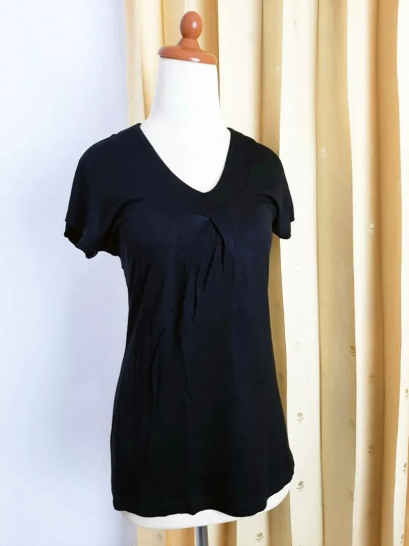 Blouse Basic V Neck photo 1