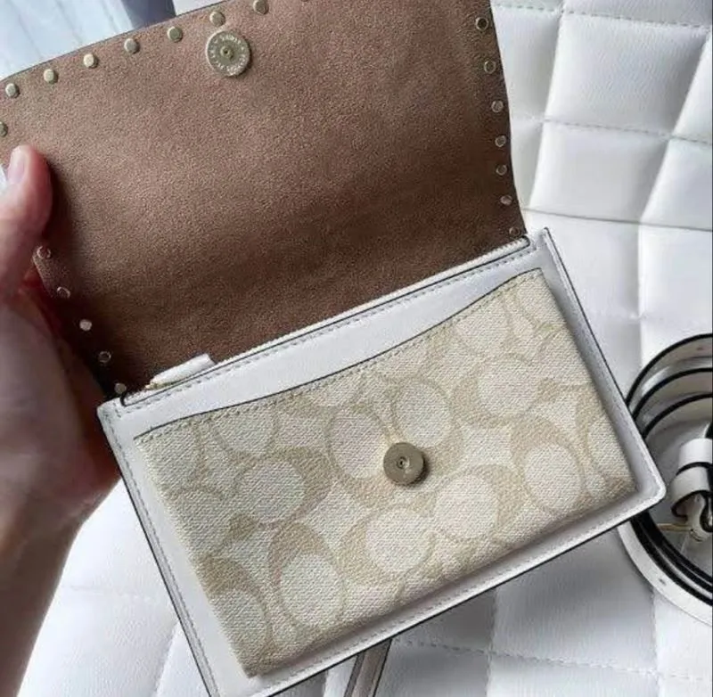 Tas coach original 1jt photo 1