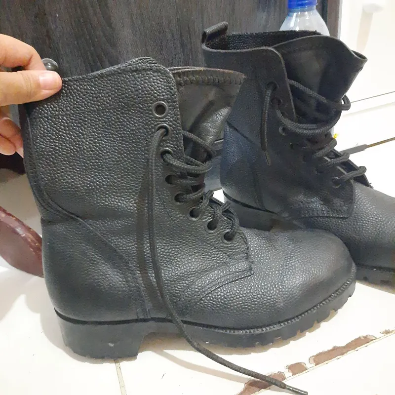 boots kulit cocok buat kerja negoitable photo 1