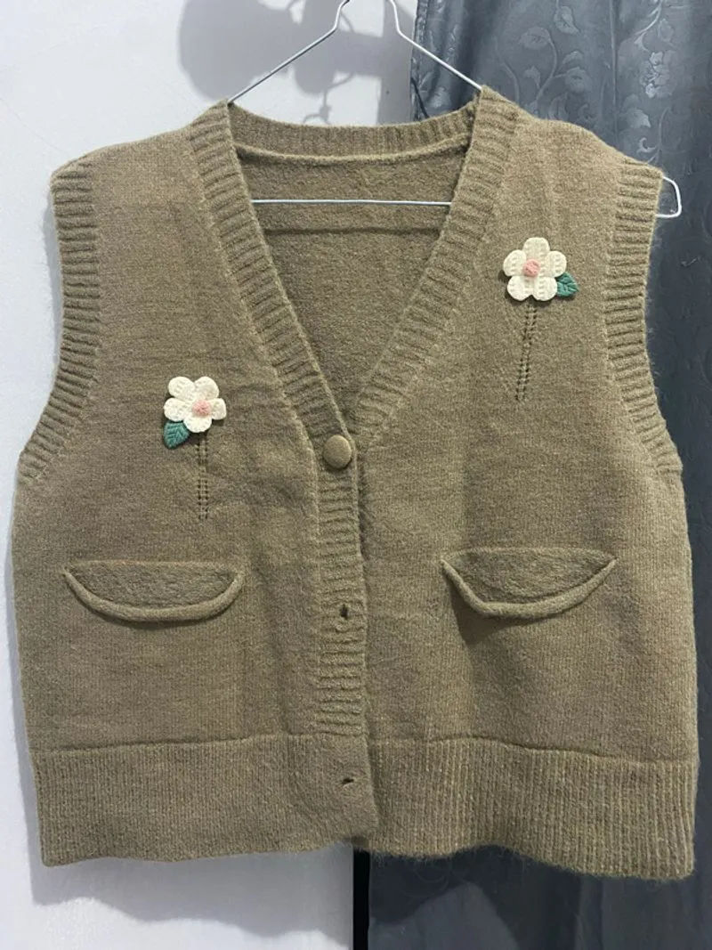 Vest Cardigan photo 1