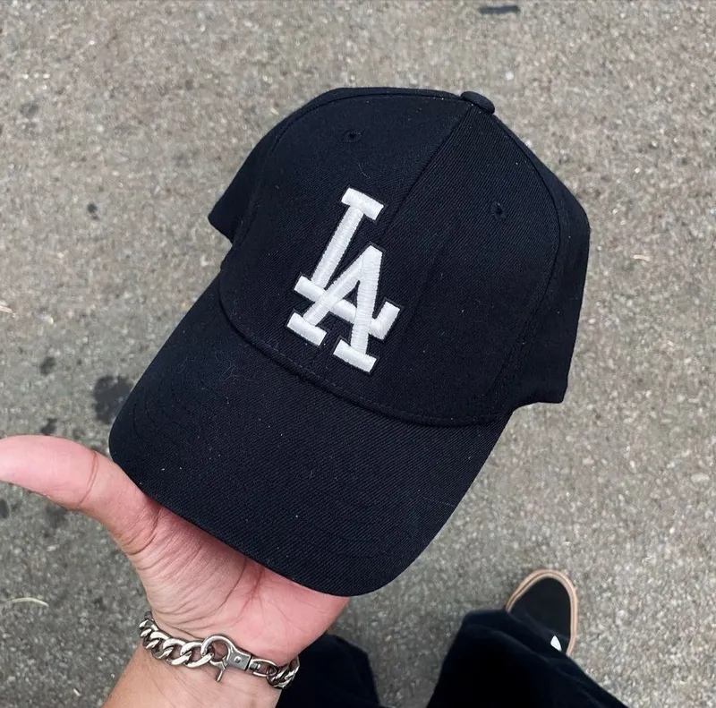 MLB Streetwear Y2K Hat Pria white black photo 1