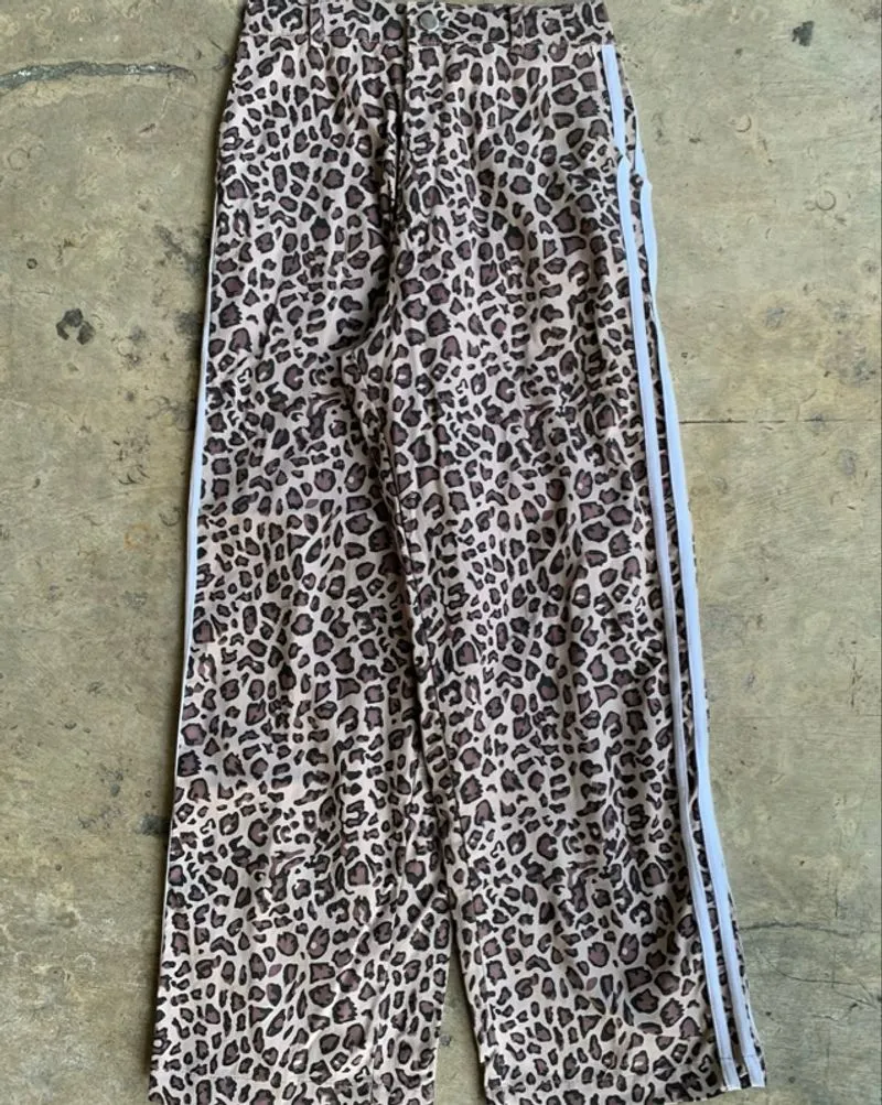 Baggy Leopard Pants 4 Stripes photo 1