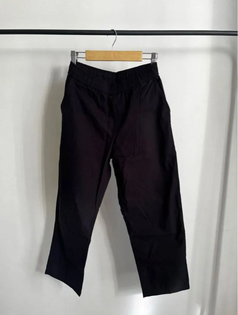 Uniqlo Cotton Relax Ankle Pants Black photo 1