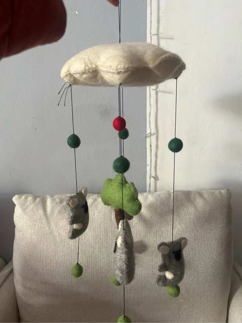 Gantungan crib felt bayi photo 1