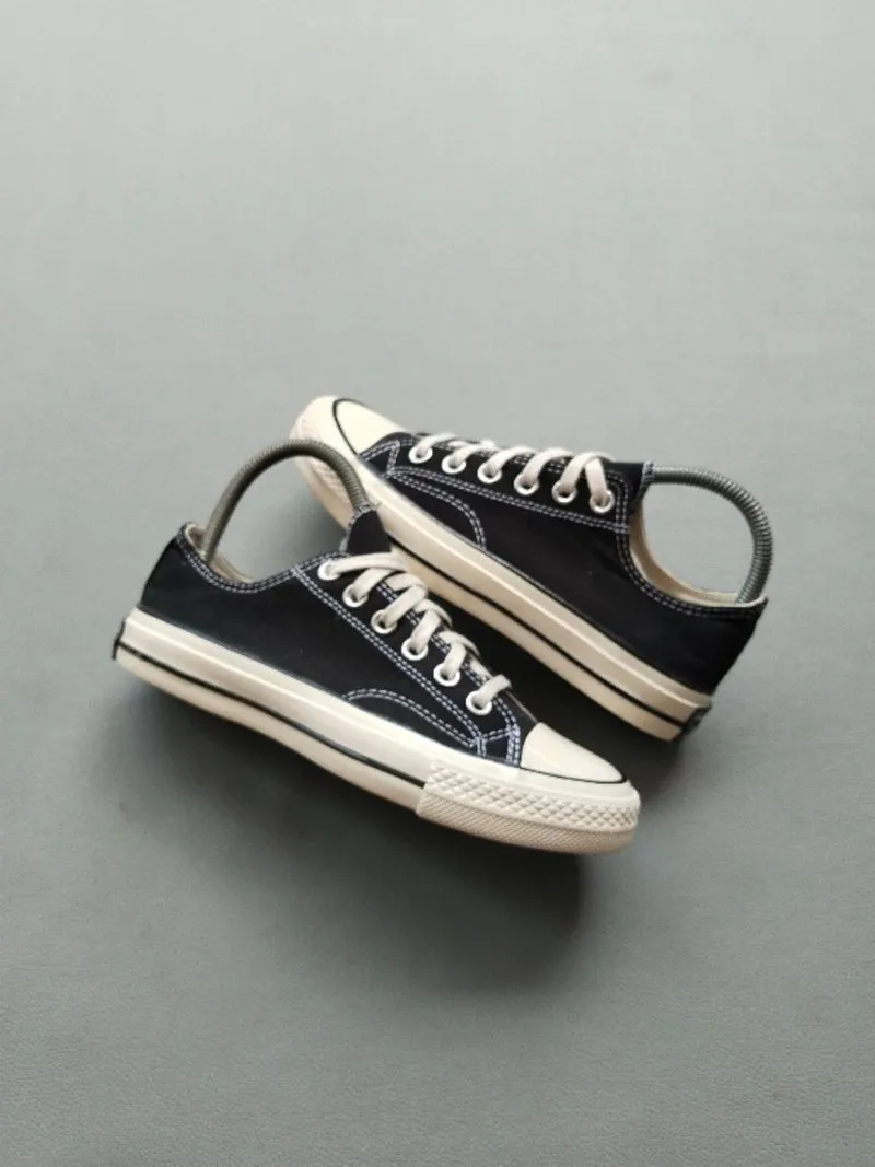 Converse low photo 1
