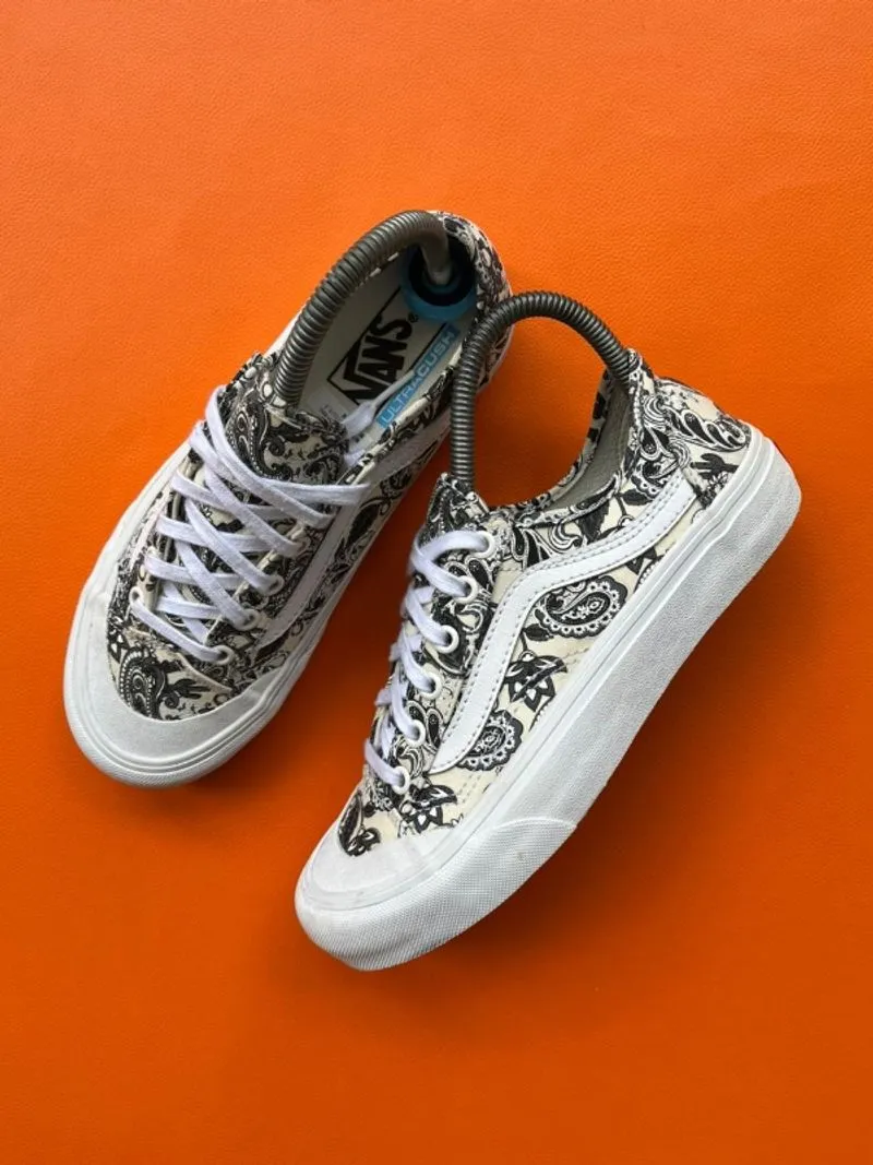 vans decon photo 1