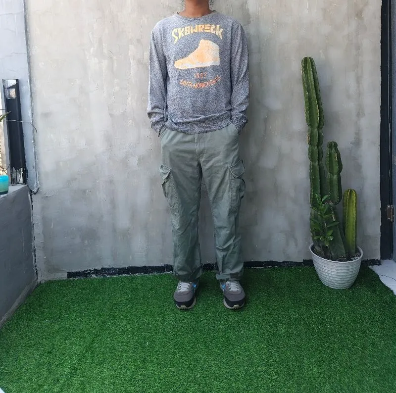 CREWNECK HNM photo 1