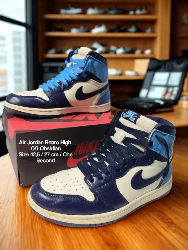 Air Jordan Retro High 
OG Obsidian photo 1