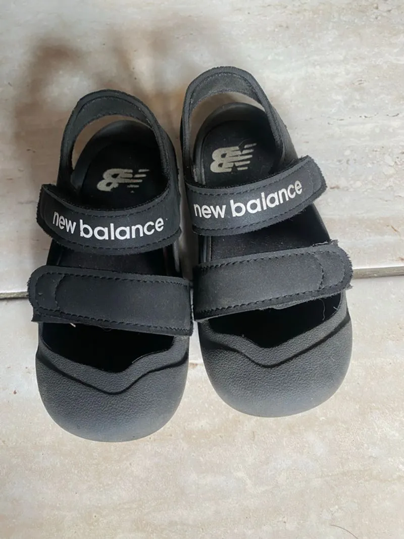 New Balance Kids CRVN Slide photo 1