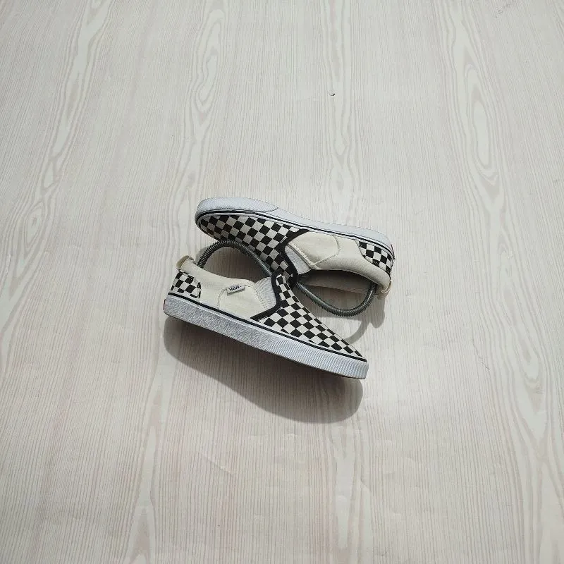 Vans catur photo 1