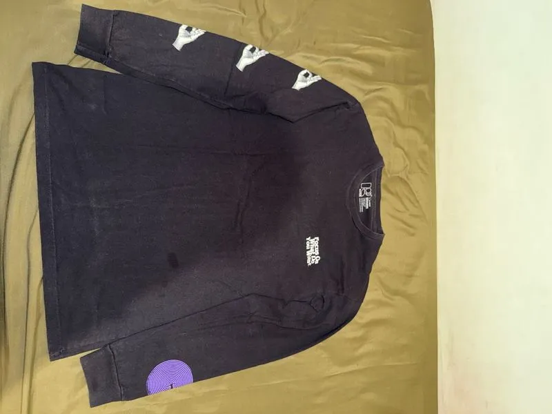 Long sleeve shirt  photo 1