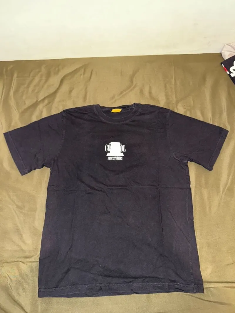 T-shirt  photo 1