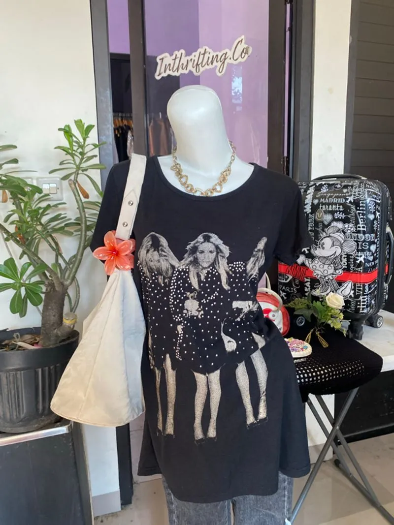 Y2K Diva Graphic Tee photo 1