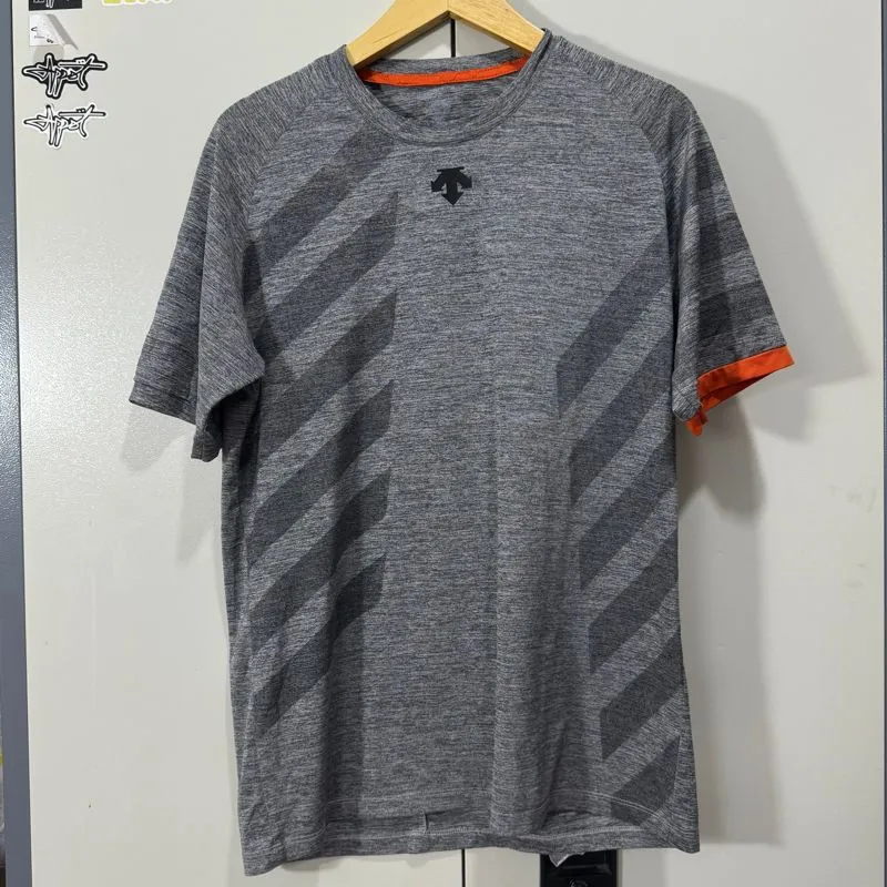 Descente jersey photo 1