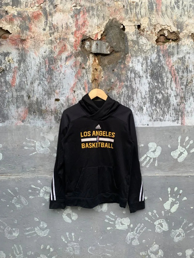Adidas NBA photo 1