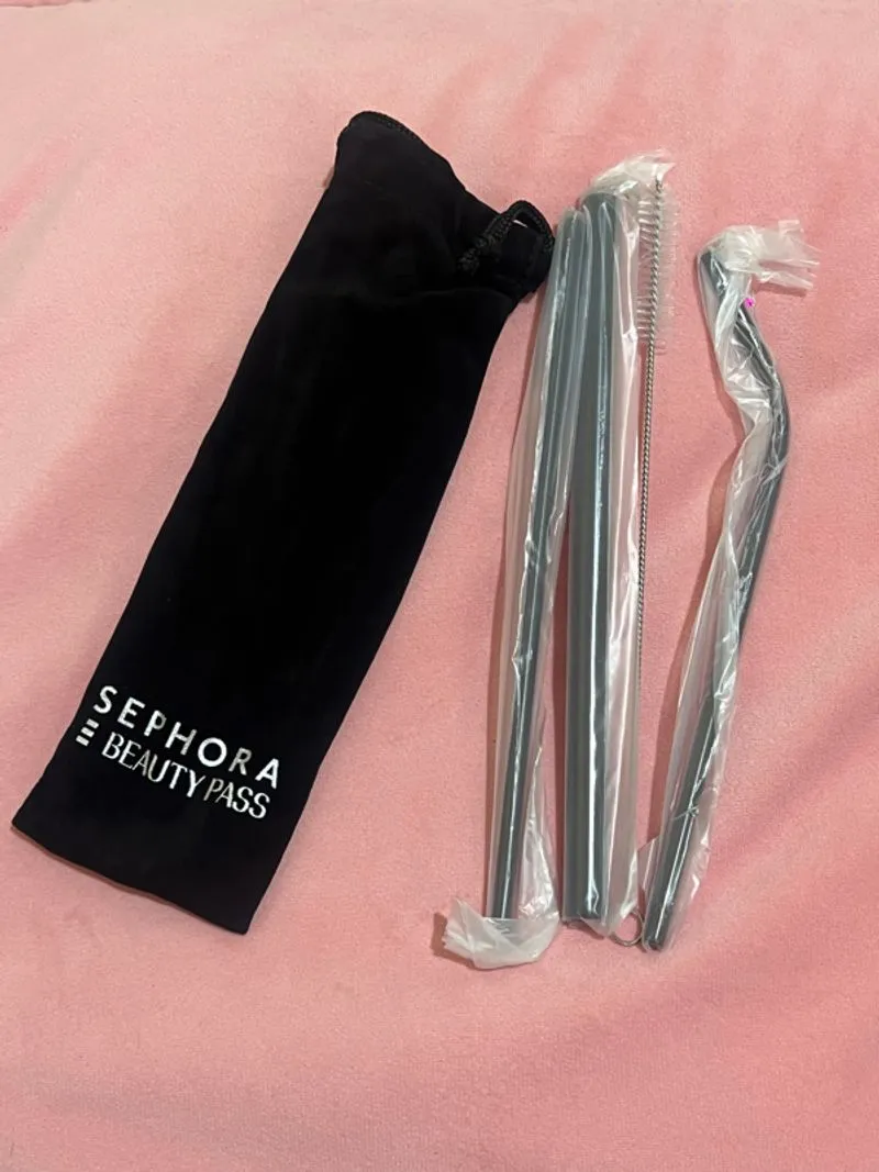 SEPHORA STRAW POUCH photo 1
