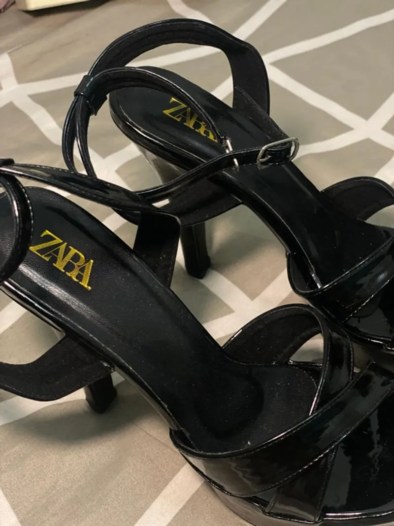 ZARA BLACK HIGH HEELS  photo 1