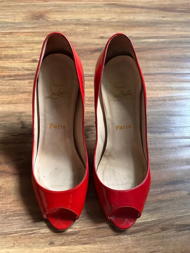 Christian Louboutin Luxury Heels Wanita red photo 1