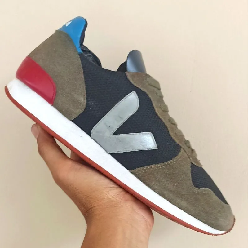 VEJA Sneakers Low Top USA photo 1