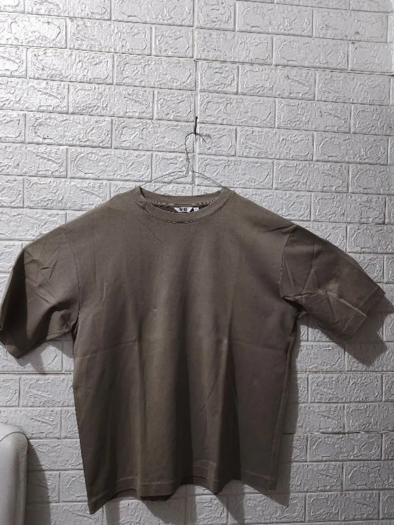 Uniqlo over size T-shirt  photo 1