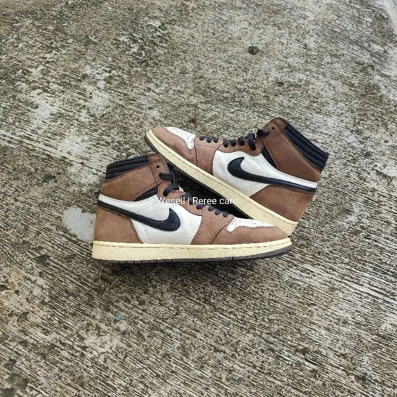 Sepatu Travis Scott High photo 1