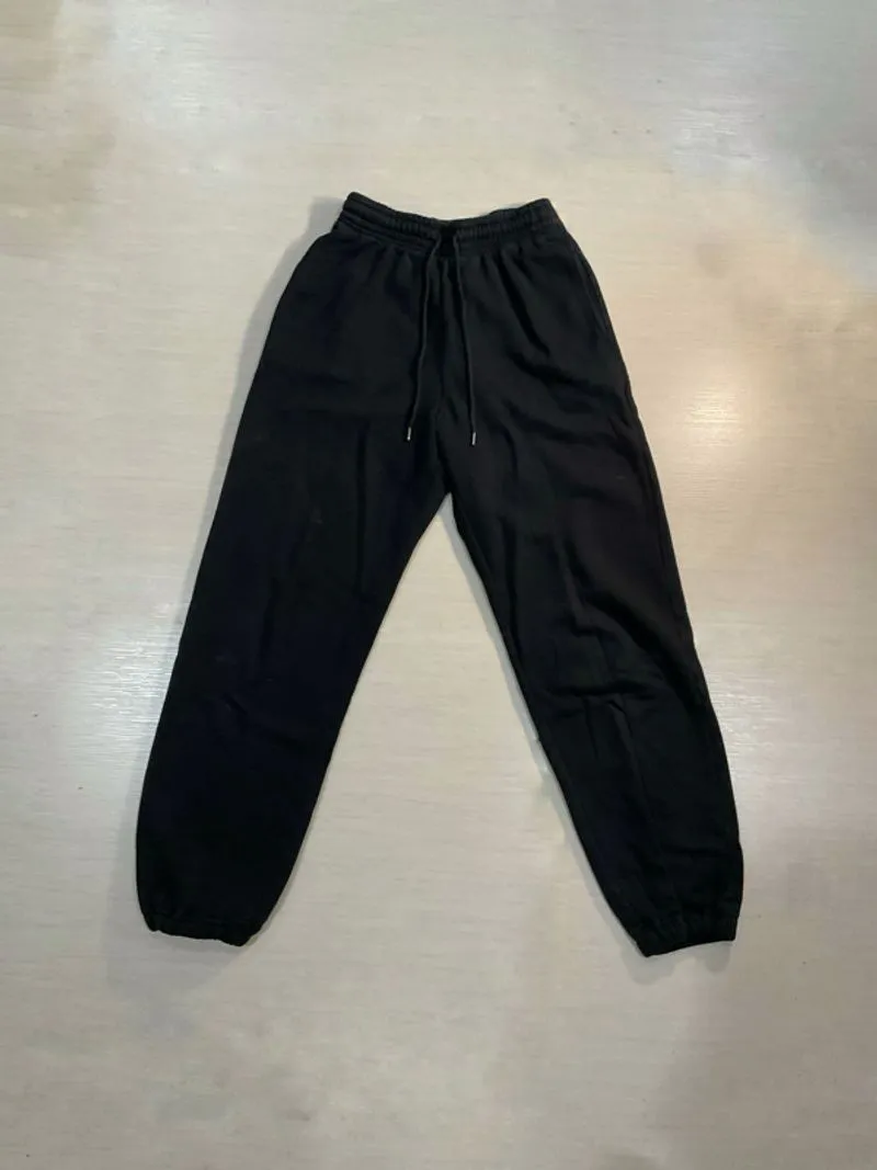 Uniqlo Black Sweatpants  photo 1
