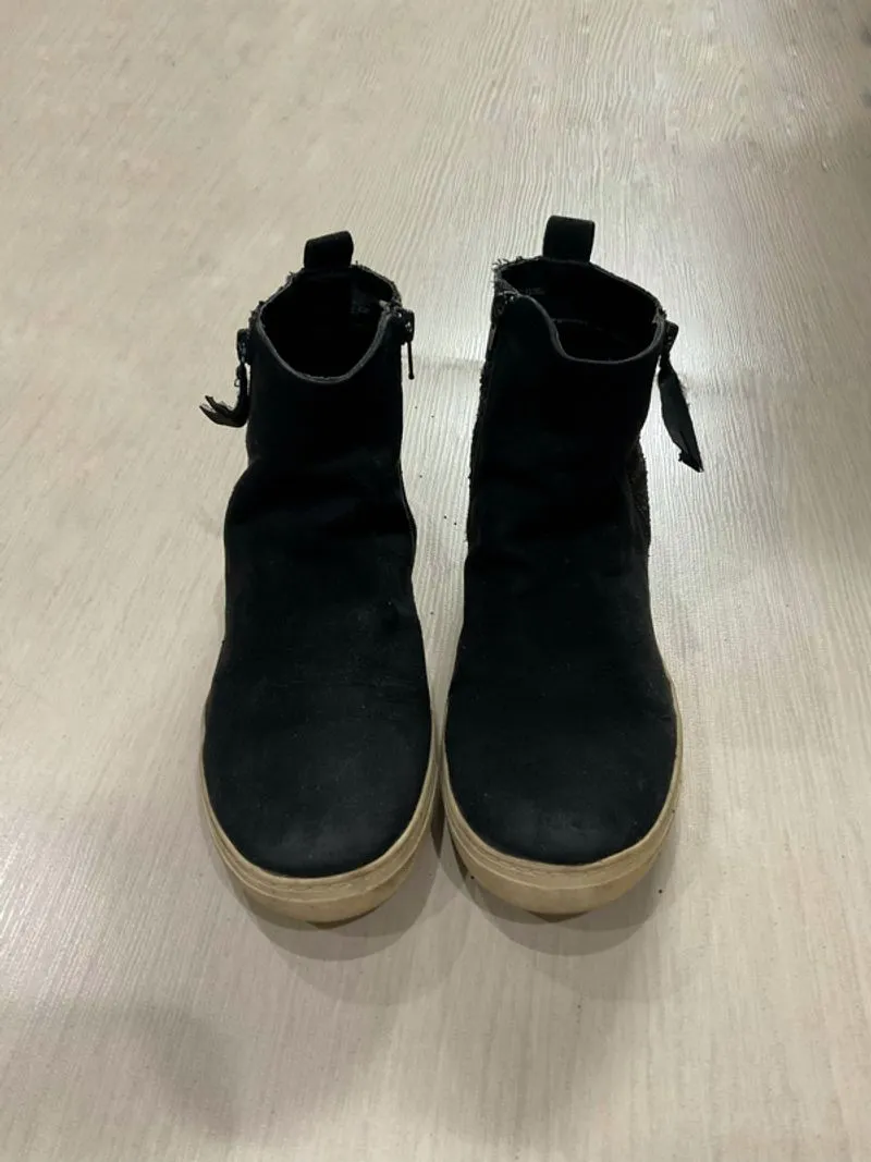 Justice Boots  photo 1