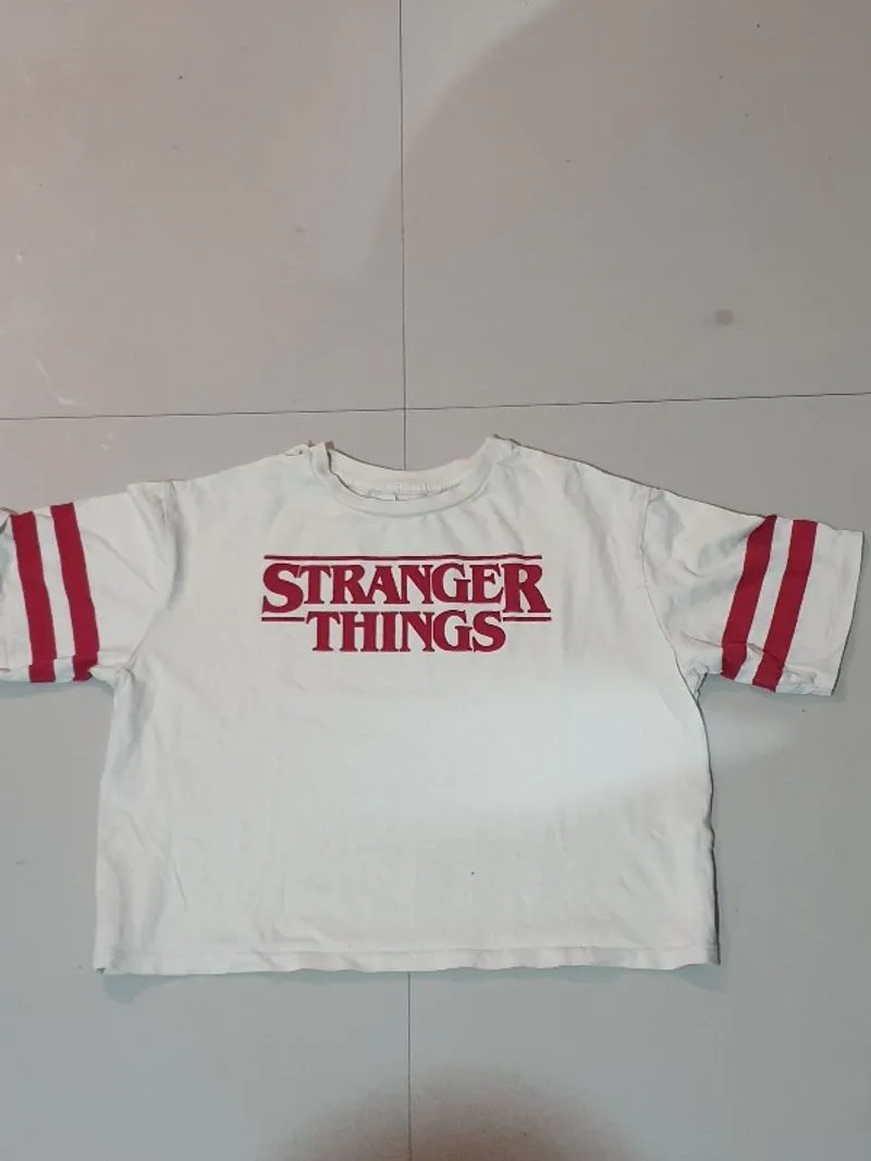 Merchandise Stranger things (H&M) crop top photo 1
