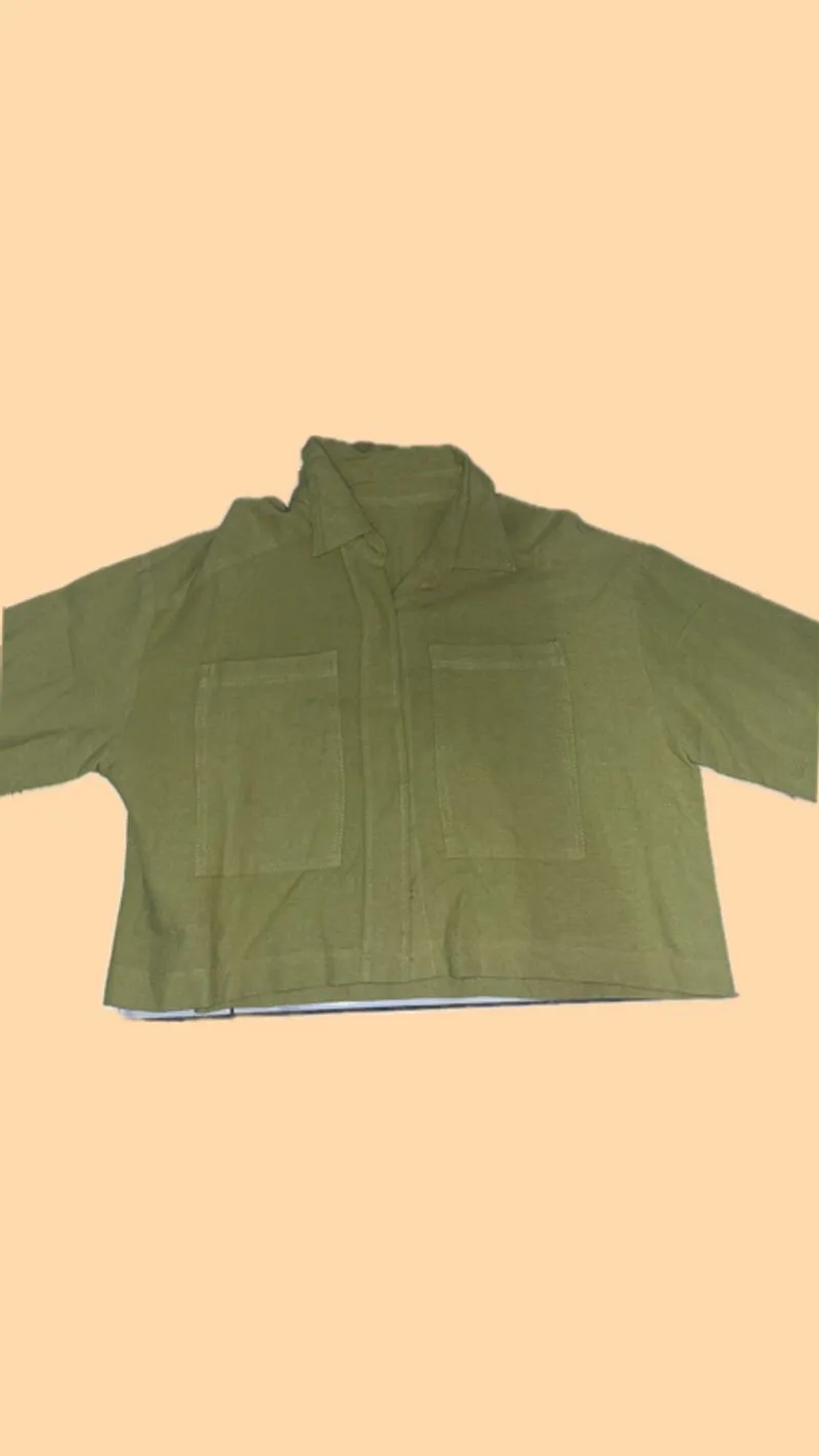 Kemeja crop warna olive (liat deskripsi) photo 1