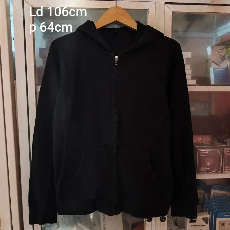 Hoodie uniqlo photo 1