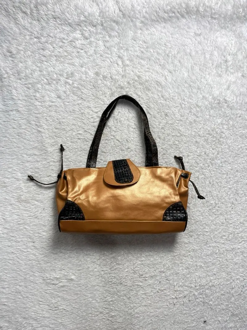 Gold w/ snake skin bag  photo 1