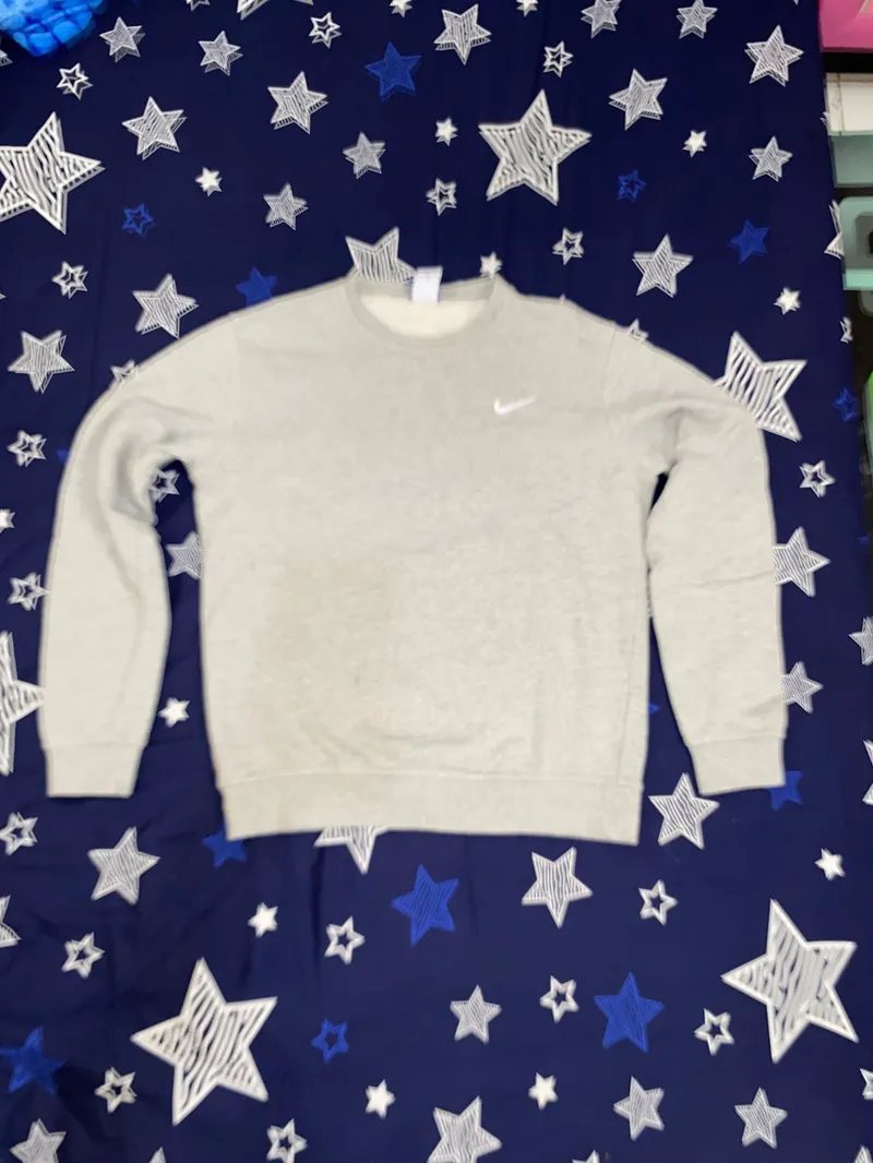 Nike Streetwear Sweater Pria white photo 1