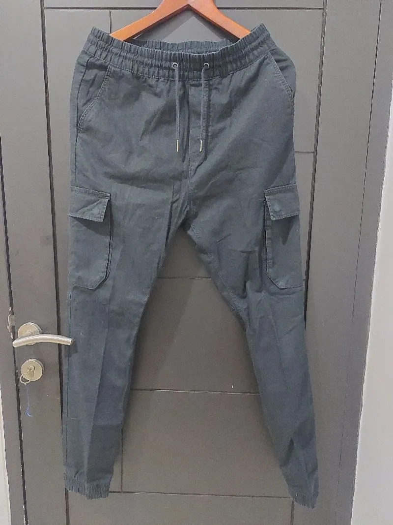 Celana Cargo Jogger H&M photo 1