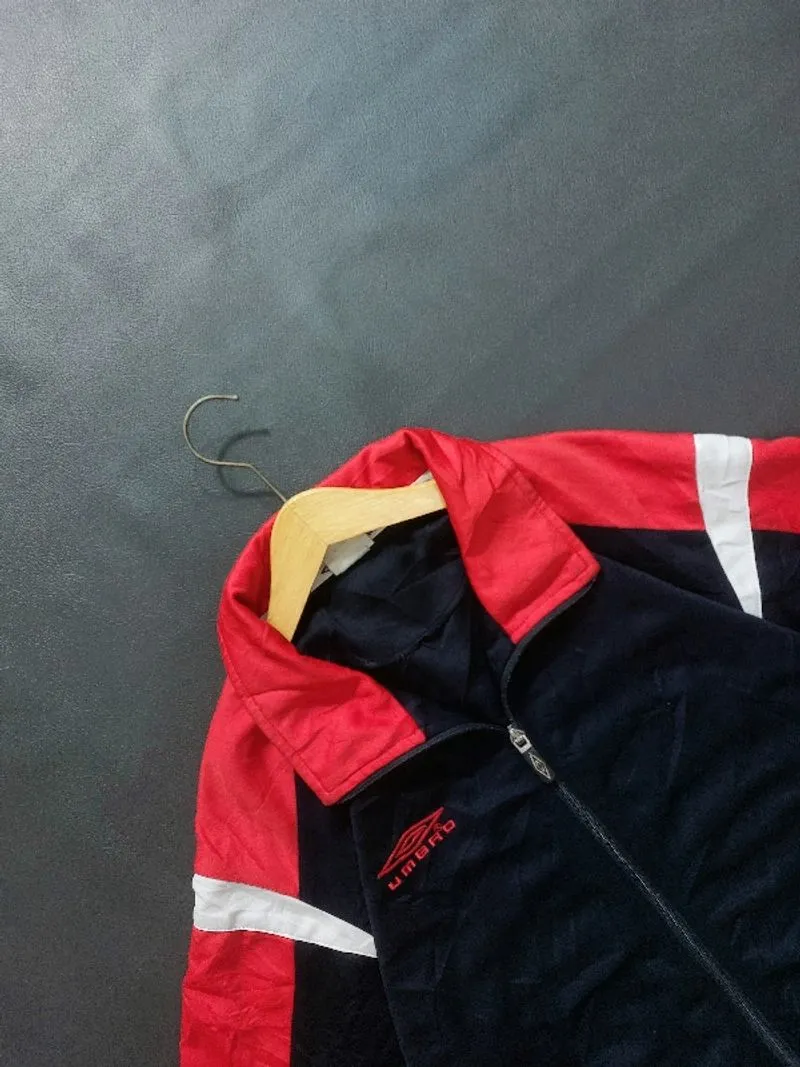 Thrift-Tracktop Umbro photo 1