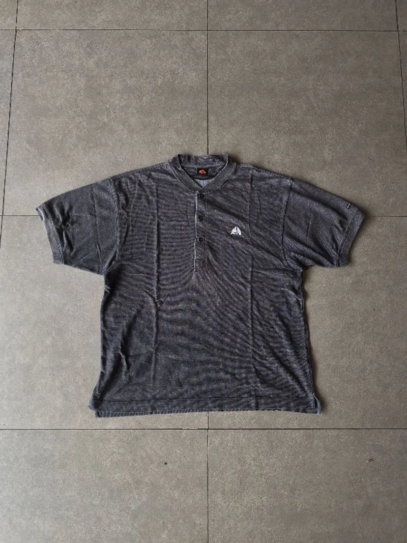 Vintage 90s Nike ACG t-shirt (Dark Grey) photo 1