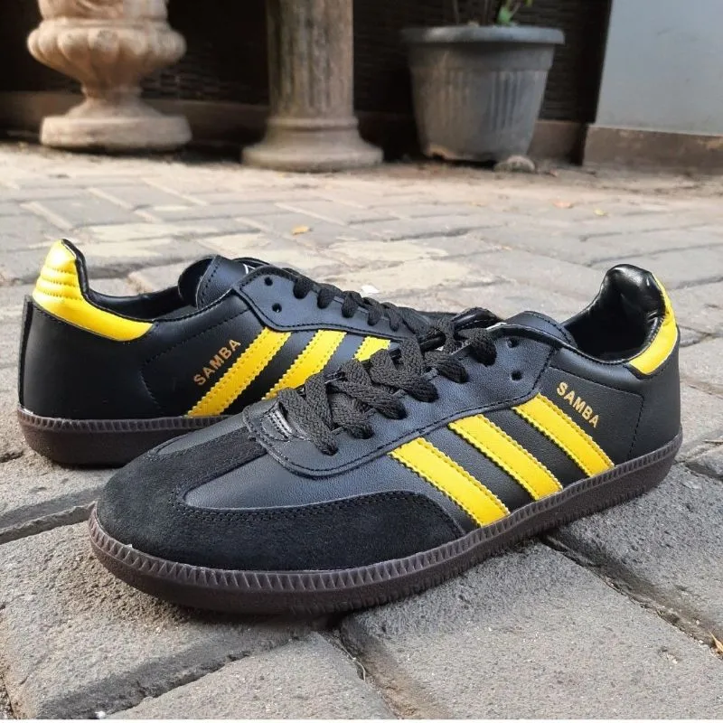 Sepatu Sneakers  photo 1