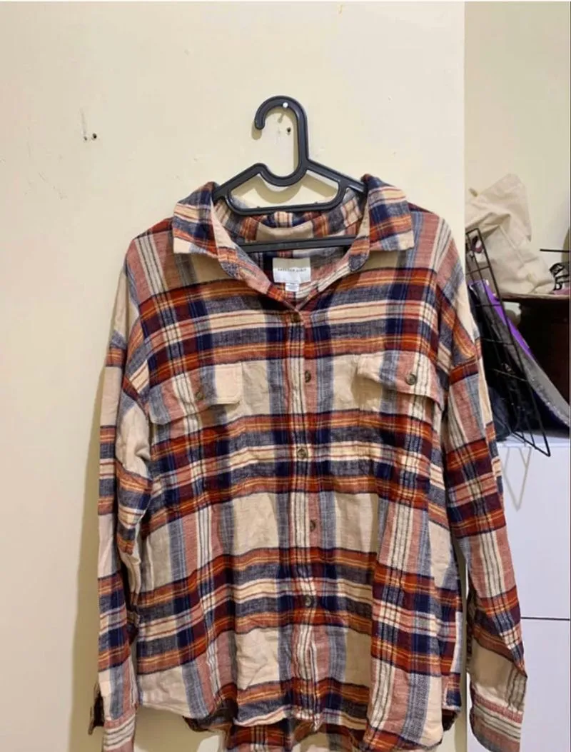 Kemeja Flanel Kotak Kotak Unisex photo 1