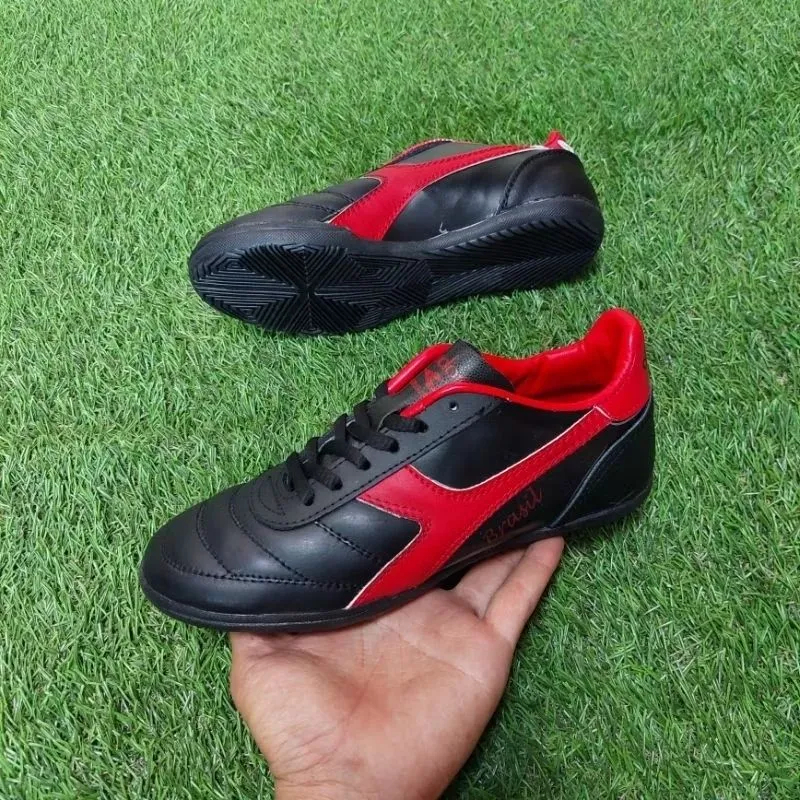 Sepatu futsal anak bahan kulit  photo 1