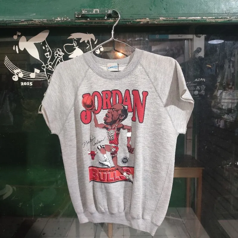 Vintage 90's Michael Jordan Chicago Bulls sleeveless shirt photo 1