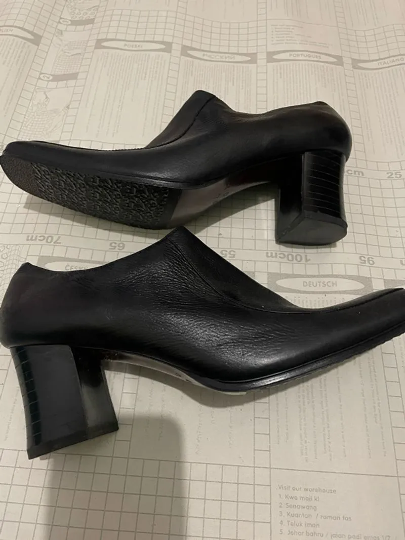 Women Panthofel heels full black photo 1