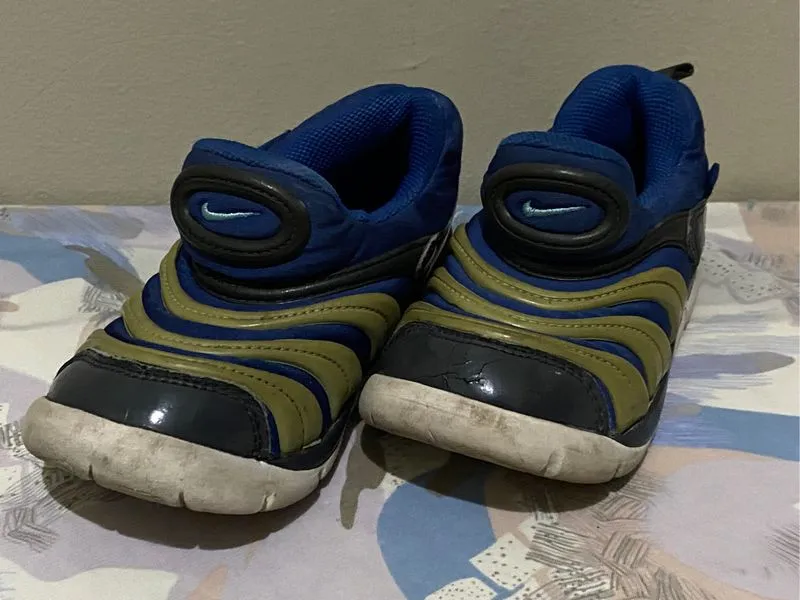 Sepatu anak Nike Dinamo photo 1
