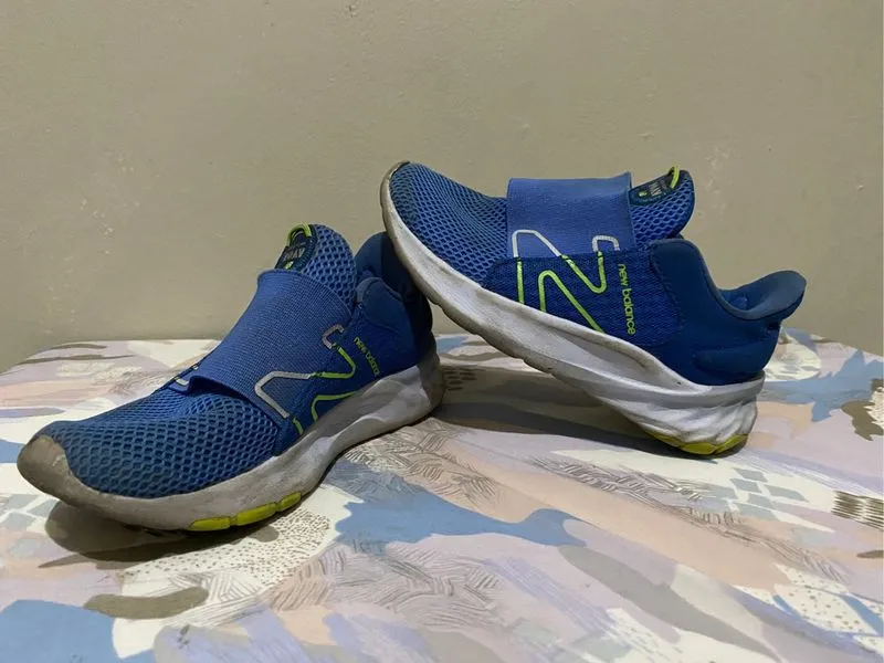 Sepatu anak NB Fresh Foam Roav photo 1