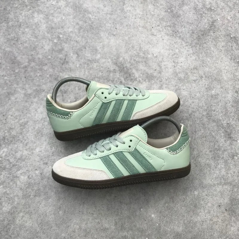 Adidas Samba photo 1
