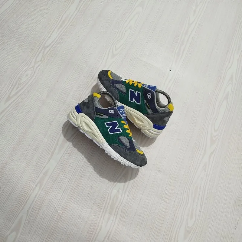 New Balance photo 1