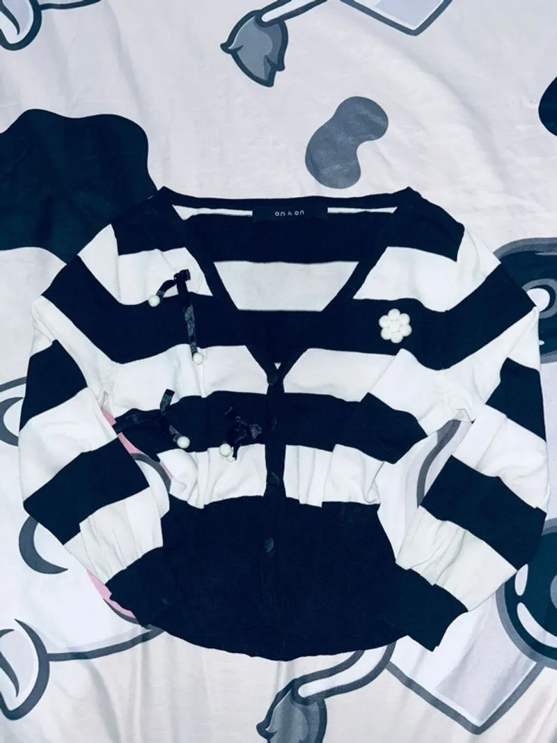 Cardigan Wanita Motif Salur photo 1