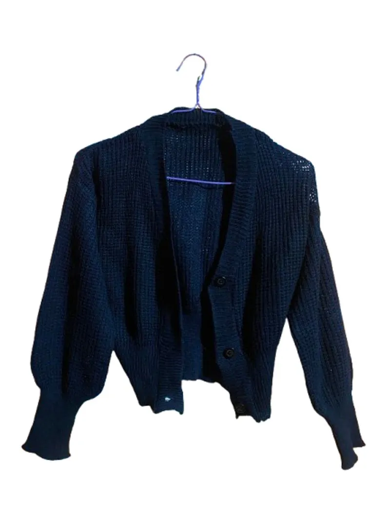 Black cardigan crop top photo 1