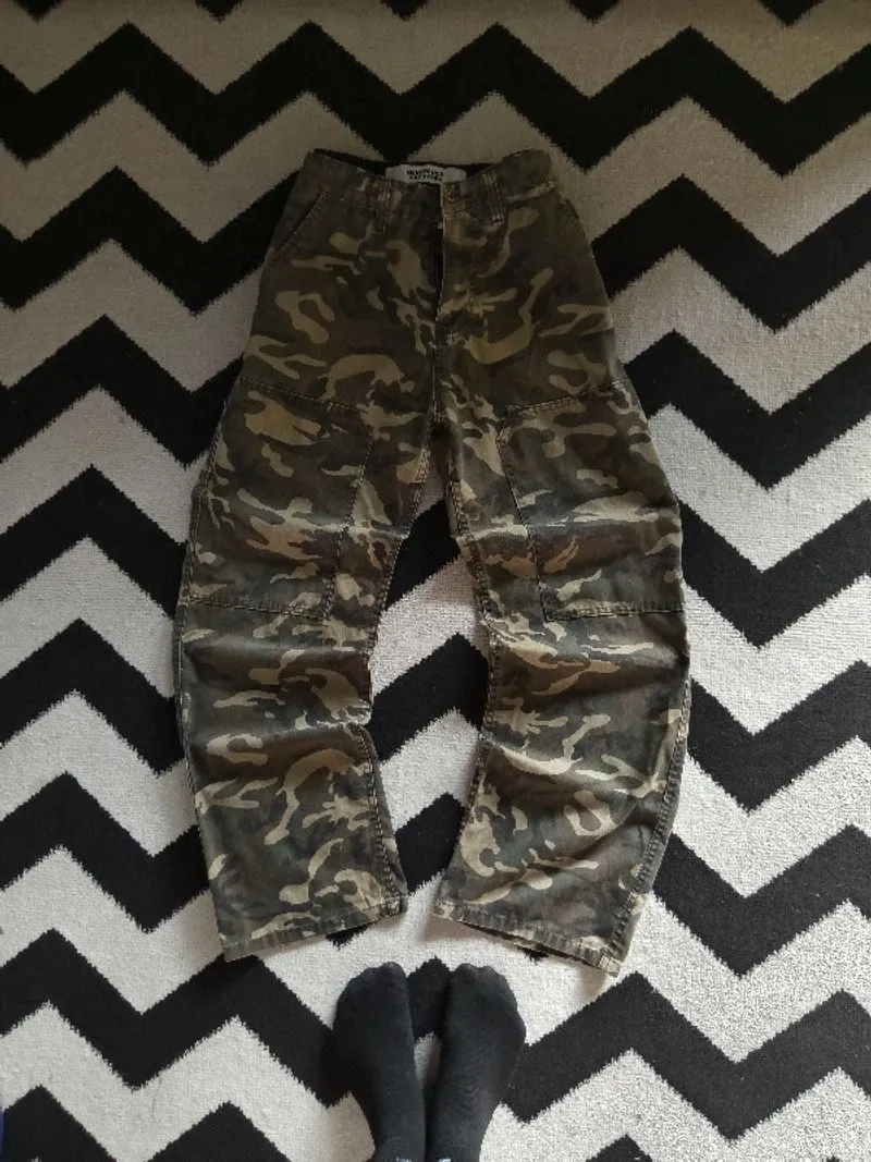 Baggy camo pants photo 1