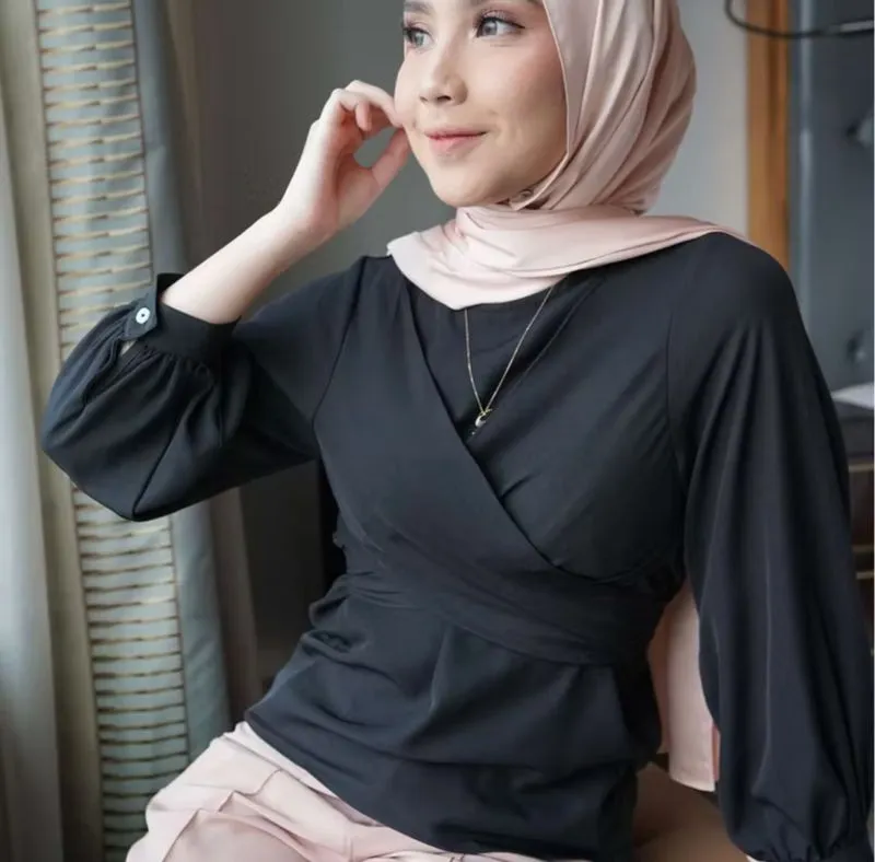 Alice Top By Saine photo 1