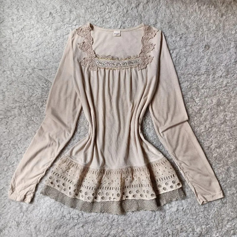 Axes Femme Long Sleeve Lace Top Beige – Mori Kei Coquette Ha photo 1